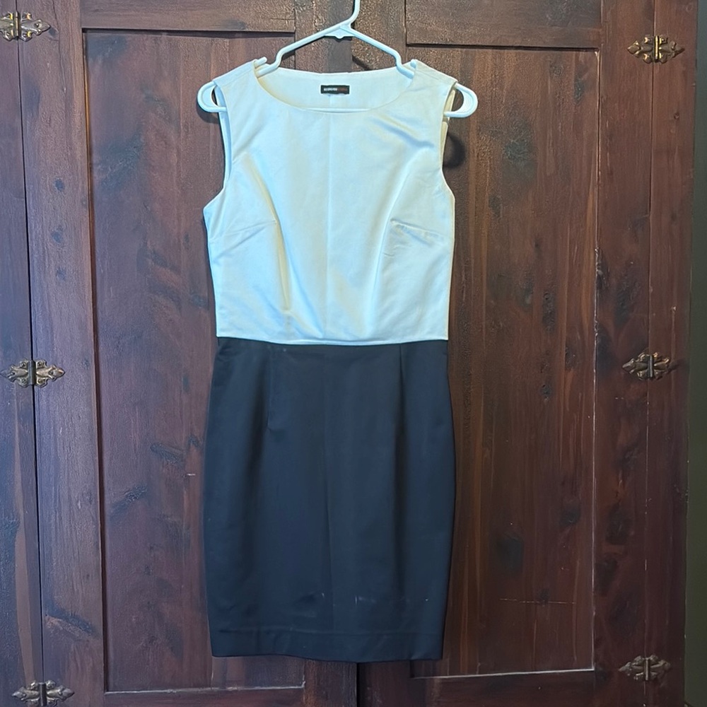 Elegant Black and Cream Midi Dress